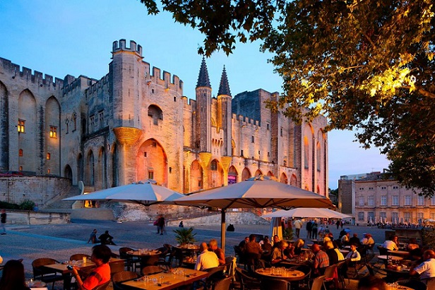 City Of The #Popes In #France #FrizeMedia #travel #tourism