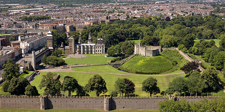 Cardiff Castle (Castell Caerdydd)- #Cardiff City Guide - One Of Europes Beautiful Maritime Cities #Travel