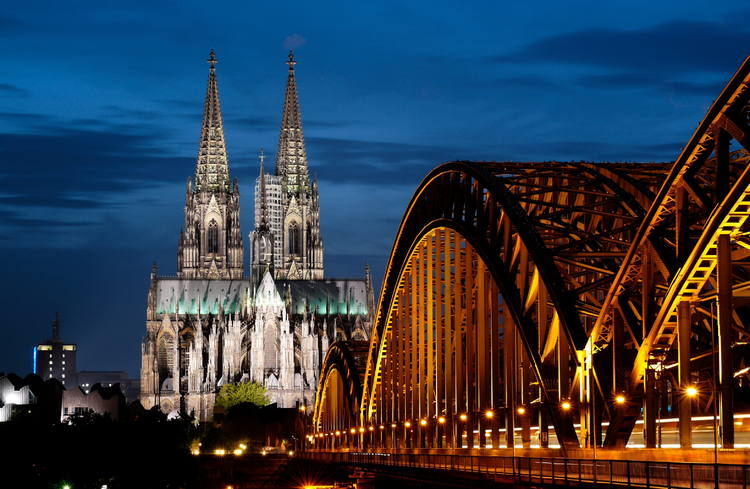 Cologne Cathedral Germany - FrizeMedia - Digital Marketing Advertising Consulting
