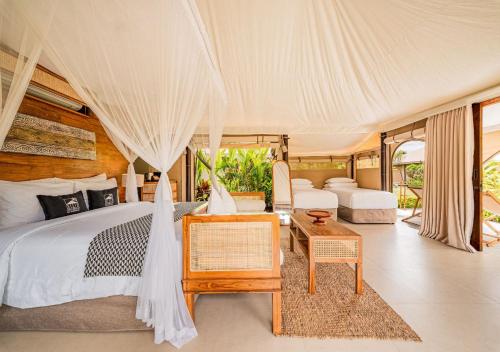 Glamping Travel4