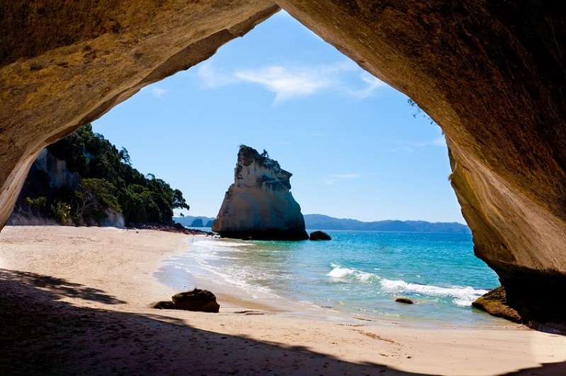 Cathedral Cove - #NewZealand - Explore The Diverse Culture #FrizeMedia #travel #DigitalMarketing