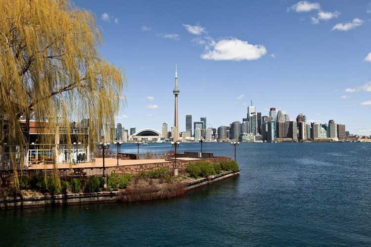 #TorontoTourism - An Overview Of #Canada #travel #FrizeMedia