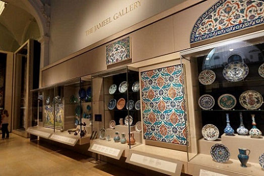 Victoria Albert Museum Travel3