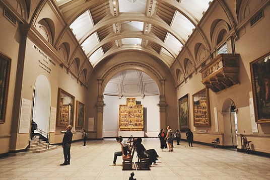 Victoria Albert Museum Travel4