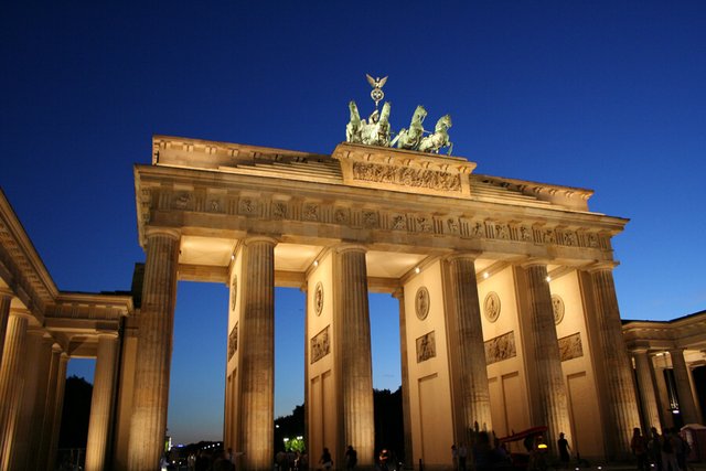 Brandenburg Gate Berlin germany - Frizemedia - Digital Marketing Advertising consulting