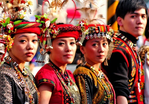 Taiwan Indigenous People - FrizeMedia