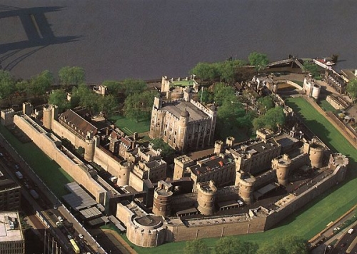 Tower Of London Aerial View - FrizeMedia
